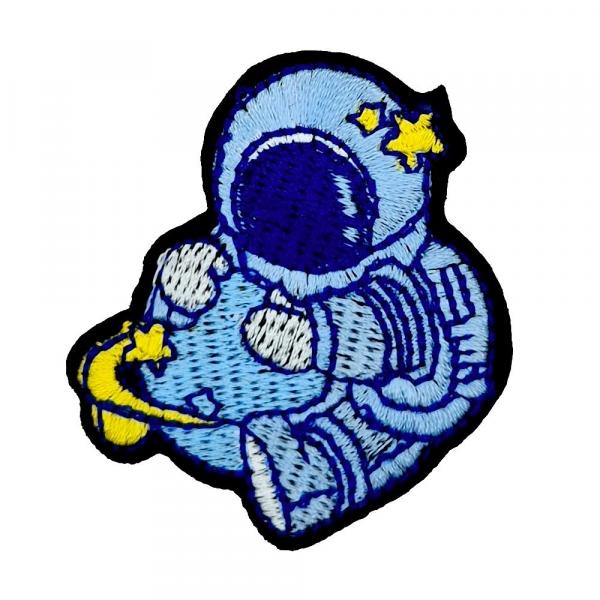 Aufbügler Astronaut Blau mit der Weltkugel